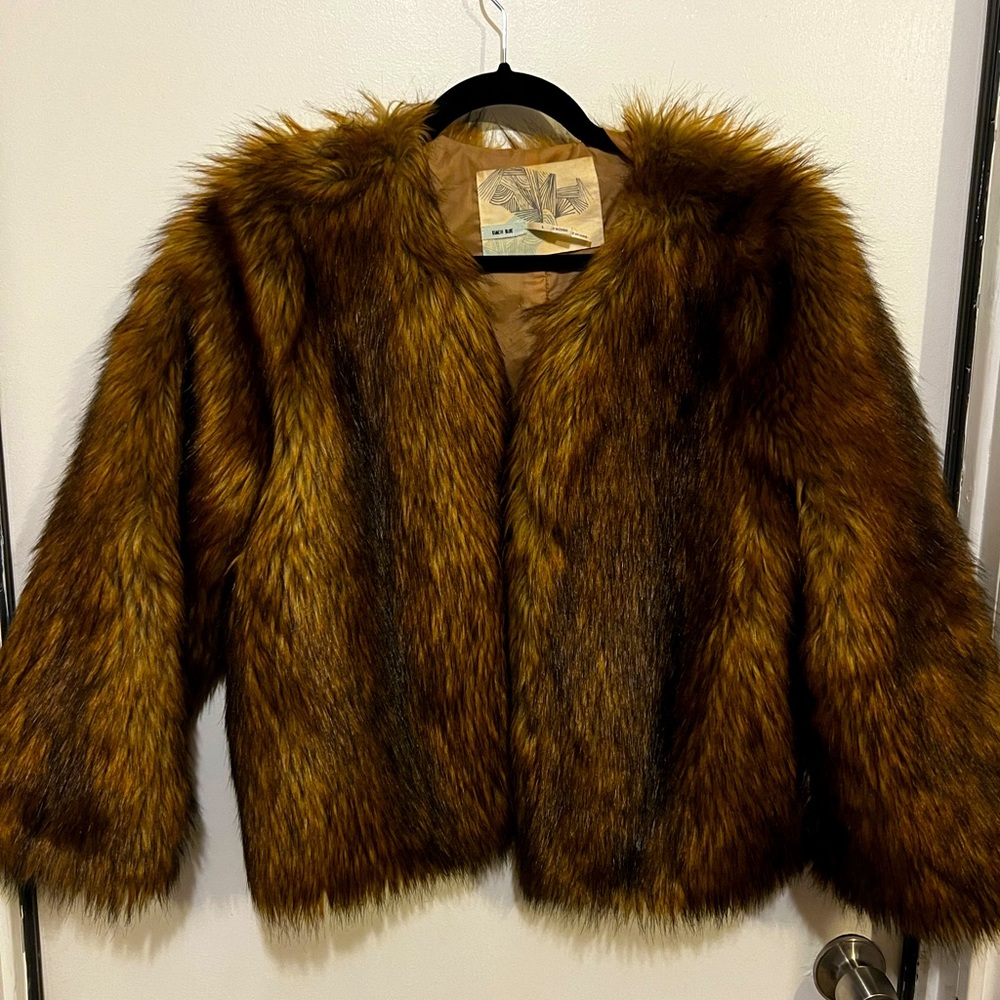 Women’s Kimchi Blue Faux Fir Jacket - PRISTINE CONDITION!